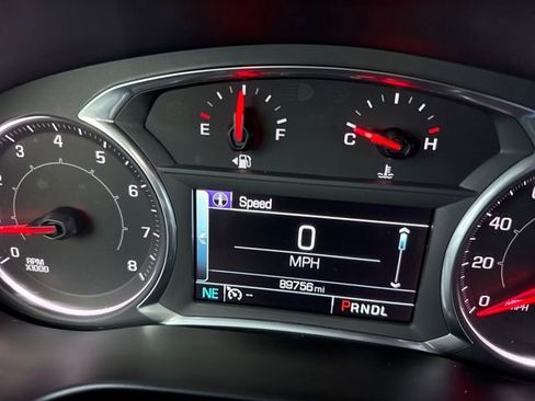 Used 2018 GMC Acadia SLT image 33