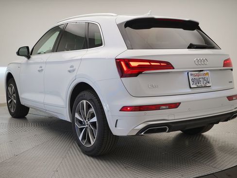 Used 2023 Audi Q5 2.0T Prestige w/ Prestige Package image 3