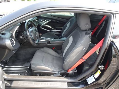 Used 2022 Chevrolet Camaro LT w/ RS Package RWD image 10