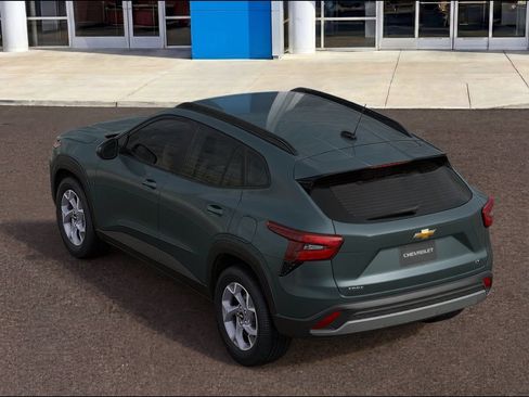New 2026 Chevrolet Trax LT w/ Driver Confidence Package FWD image 3