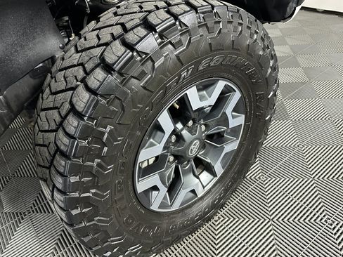 Used 2023 Toyota Tacoma TRD Off-Road image 22
