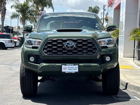 Used 2021 Toyota Tacoma TRD Sport w/ Technology Package RWD image 10