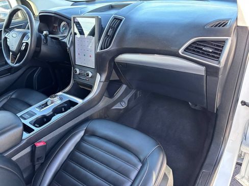 Used 2022 Ford Edge SEL AWD/4WD image 13
