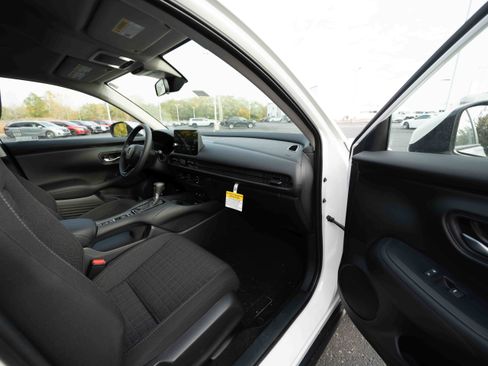New 2026 Honda HR-V LX image 26
