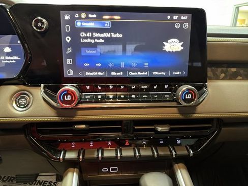 Certified 2025 Chevrolet Colorado ZR2 w/ Technology Package AWD/4WD image 16