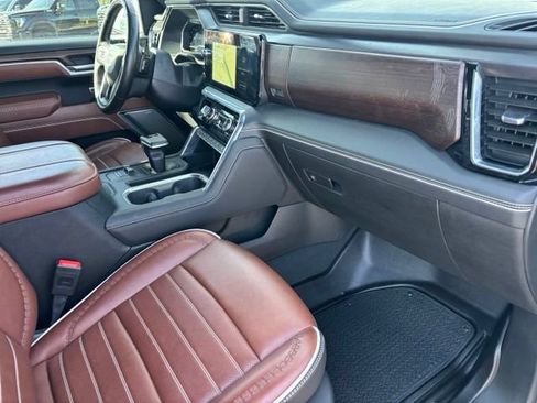 Used 2025 GMC Sierra 1500 Denali Ultimate AWD/4WD image 23
