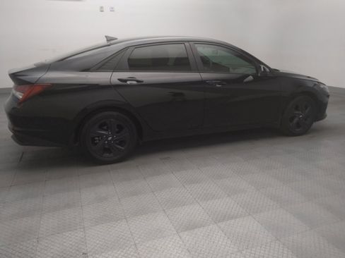 Used 2021 Hyundai Elantra Blue image 10