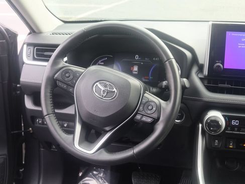 Certified 2023 Toyota RAV4 XLE w/ Convenience Package AWD/4WD image 21