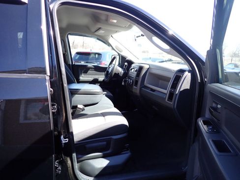 Used 2012 RAM 1500 Express image 9