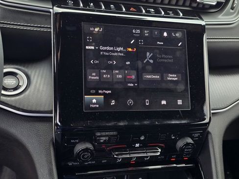 Used 2023 Jeep Grand Cherokee L Laredo image 21