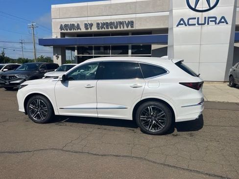 Used 2026 Acura MDX SH-AWD w/ Advance Package image 5