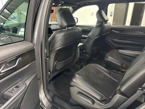 Used 2023 Jeep Grand Cherokee L Laredo AWD/4WD image 22