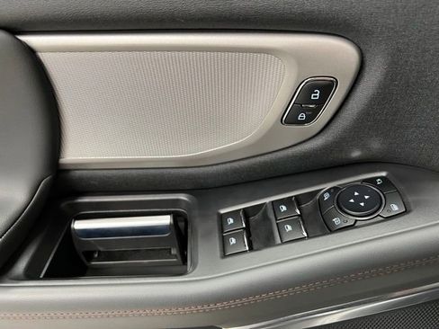 Used 2025 Ford Expedition Active AWD/4WD image 18