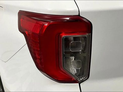 Used 2023 Ford Explorer Limited image 29