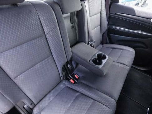 Used 2020 Jeep Grand Cherokee Laredo AWD/4WD image 48