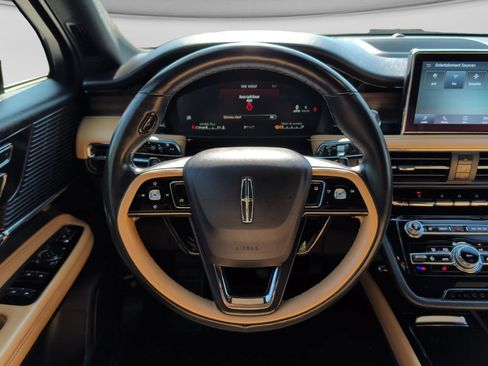 Used 2022 Lincoln Corsair Reserve AWD/4WD image 11