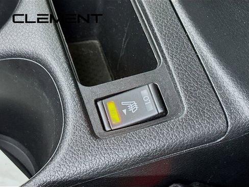 Used 2020 Nissan Rogue SV image 23