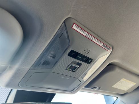 Used 2021 Toyota RAV4 LE image 21