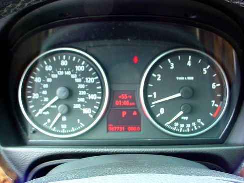 Used 2006 BMW 325xi Sedan image 16