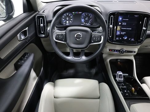 Used 2021 Volvo XC40 T5 Inscription w/ Protection Package AWD/4WD image 16