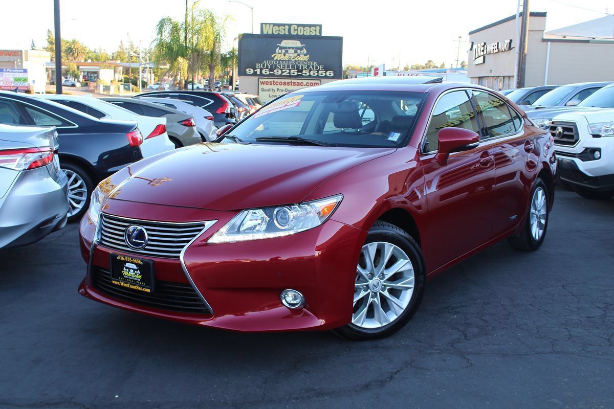 Used 2015 Lexus ES 300h w/ Navigation System Package FWD image 45