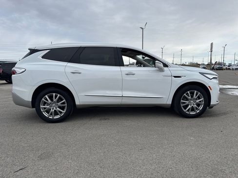 Used 2024 Buick Enclave Essence w/ Experience Buick Package image 7