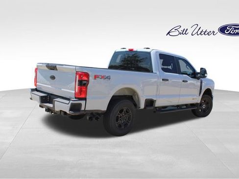 Certified 2025 Ford F250 XL w/ STX Appearance Package AWD/4WD image 5