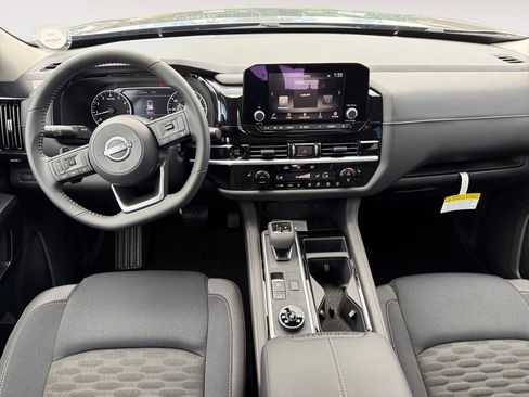 New 2025 Nissan Pathfinder SV w/ Black Appearance Package image 10