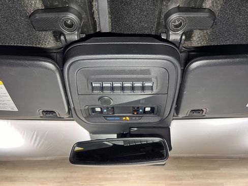 Used 2024 Ford Bronco Black Diamond image 7