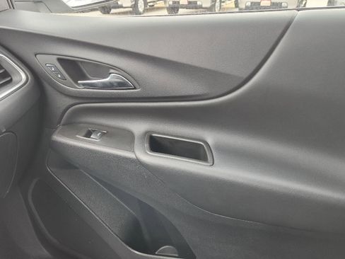 Used 2024 Chevrolet Equinox LT image 19