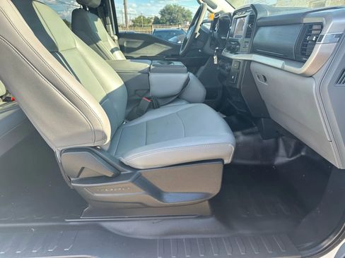 Used 2021 Ford F150 XL image 21