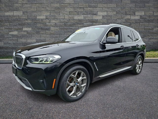Used 2023 BMW X3 xDrive30i w/ Premium Package AWD/4WD image 3