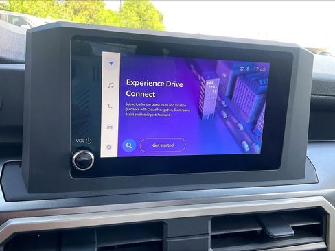 Used 2025 Toyota Tacoma TRD Sport image 32