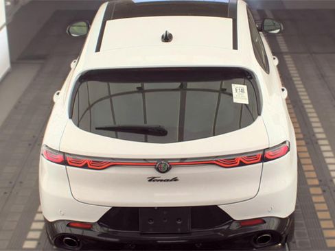 Used 2024 Alfa Romeo Tonale Veloce w/ Active Assist Package AWD/4WD image 6