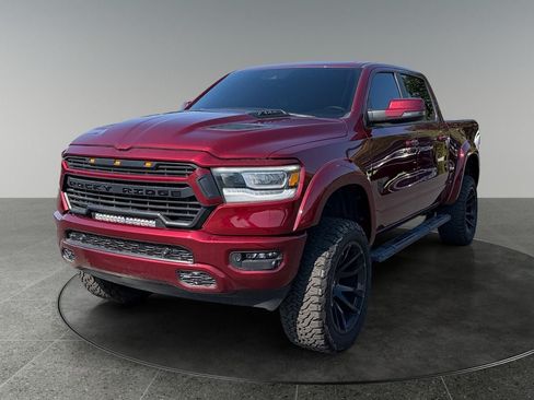 Used 2024 RAM 1500 Laramie AWD/4WD image 3