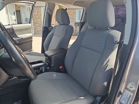 Used 2021 Toyota Tacoma SR5 RWD image 14