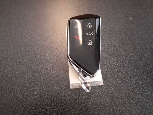 Used 2024 Volkswagen Atlas SE image 39