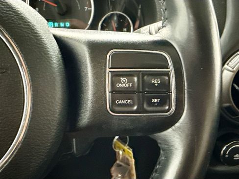 Used 2017 Jeep Wrangler Unlimited Sport w/ Quick Order Package 24S AWD/4WD image 12