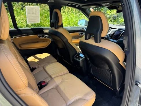 Used 2017 Volvo XC90 T6 Momentum w/ Vision Package AWD/4WD image 17