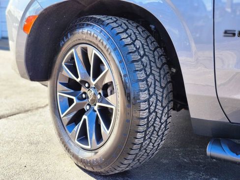 Used 2021 Chevrolet Suburban Z71 w/ Z71 Off-Road Package image 29