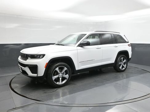 New 2026 Jeep Grand Cherokee Limited image 34