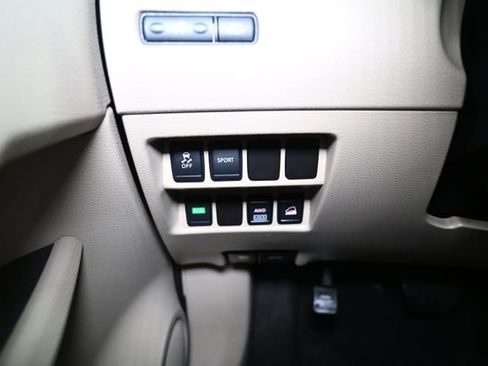 Used 2016 Nissan Rogue SV image 35