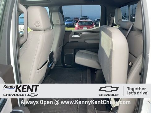 Certified 2025 Chevrolet Silverado 1500 LTZ w/ LTZ Premium Package image 29