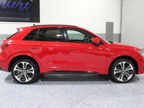 Used 2022 Audi Q3 2.0T Premium Plus w/ Premium Plus Package image 9