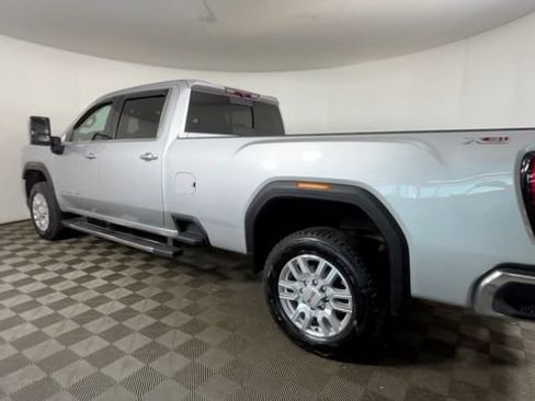 Used 2021 GMC Sierra 2500 SLT w/ SLT Premium Package AWD/4WD image 8