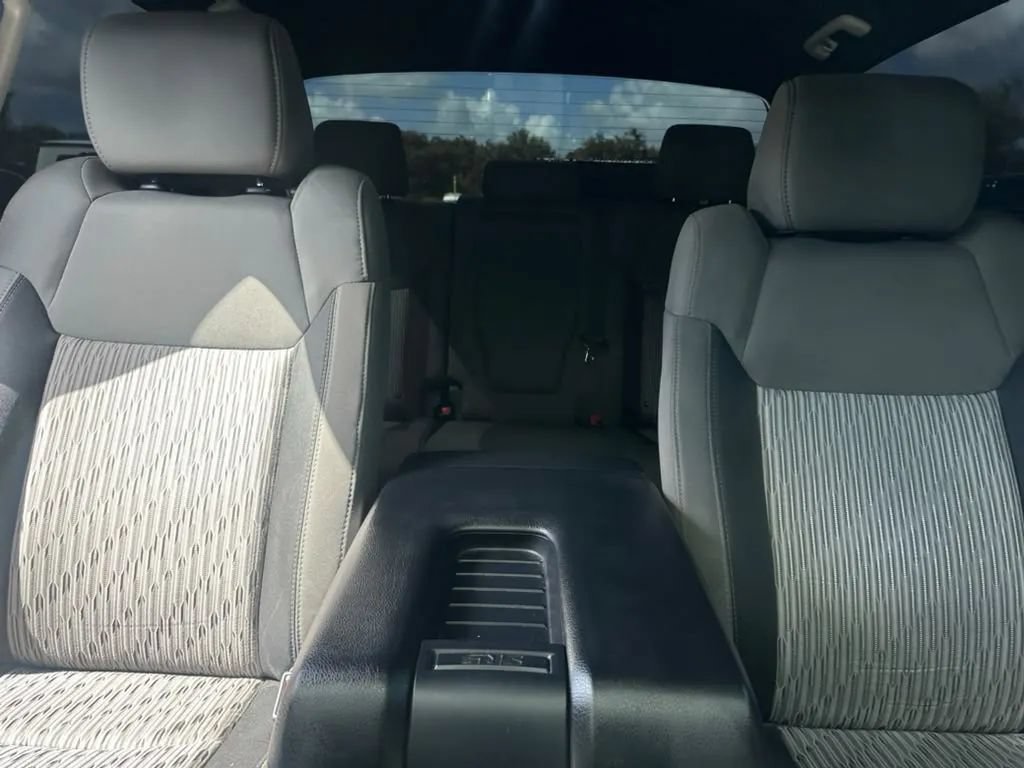 Used 2017 Toyota Tundra SR5 w/ SR5 Upgrade Package RWD image 15