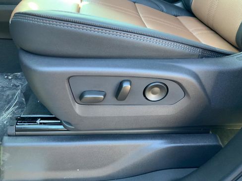 New 2026 Chevrolet Silverado 2500 High Country w/ High Country Premium Package AWD/4WD image 29
