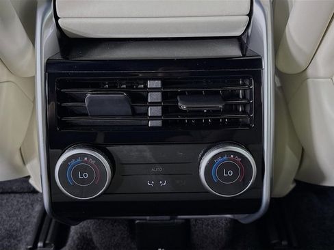Certified 2025 Land Rover Range Rover Long Wheelbase SE image 27
