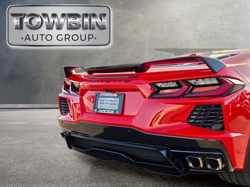 Used 2021 Chevrolet Corvette Stingray Premium Cpe w/ Z51 Performance Package RWD image 6