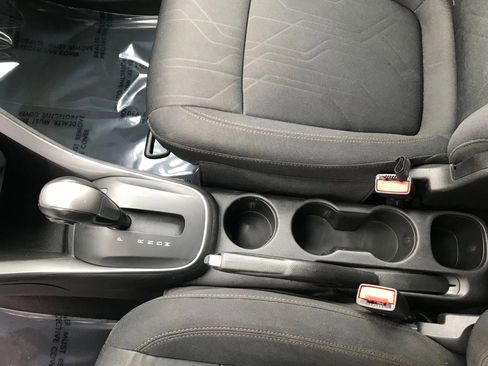 Used 2020 Chevrolet Trax LT image 24